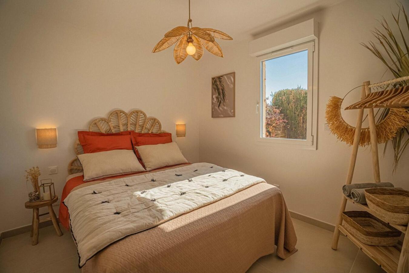 Logement Vue Mer Splendide - Situe A 50 Metres Du Bord De Mer Et 2 Minutes Des Plages - Bandolina Luaran gambar
